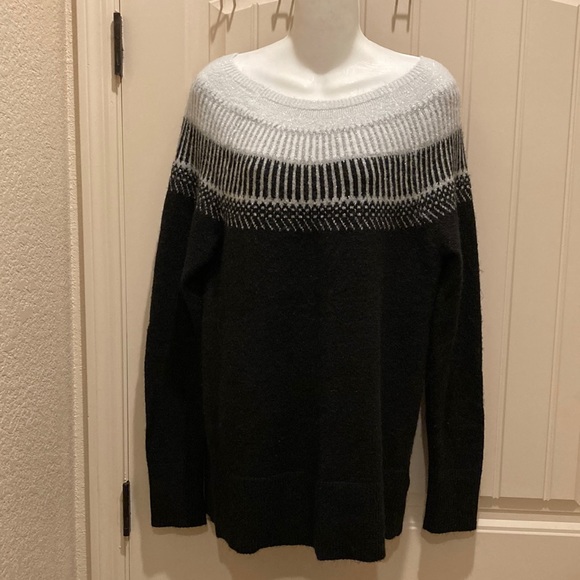 Apt. 9 Sweaters - Apt 9 Women’s Size L Knit Pullover Sweater Sparkles Silver Thread Soft Stretchy